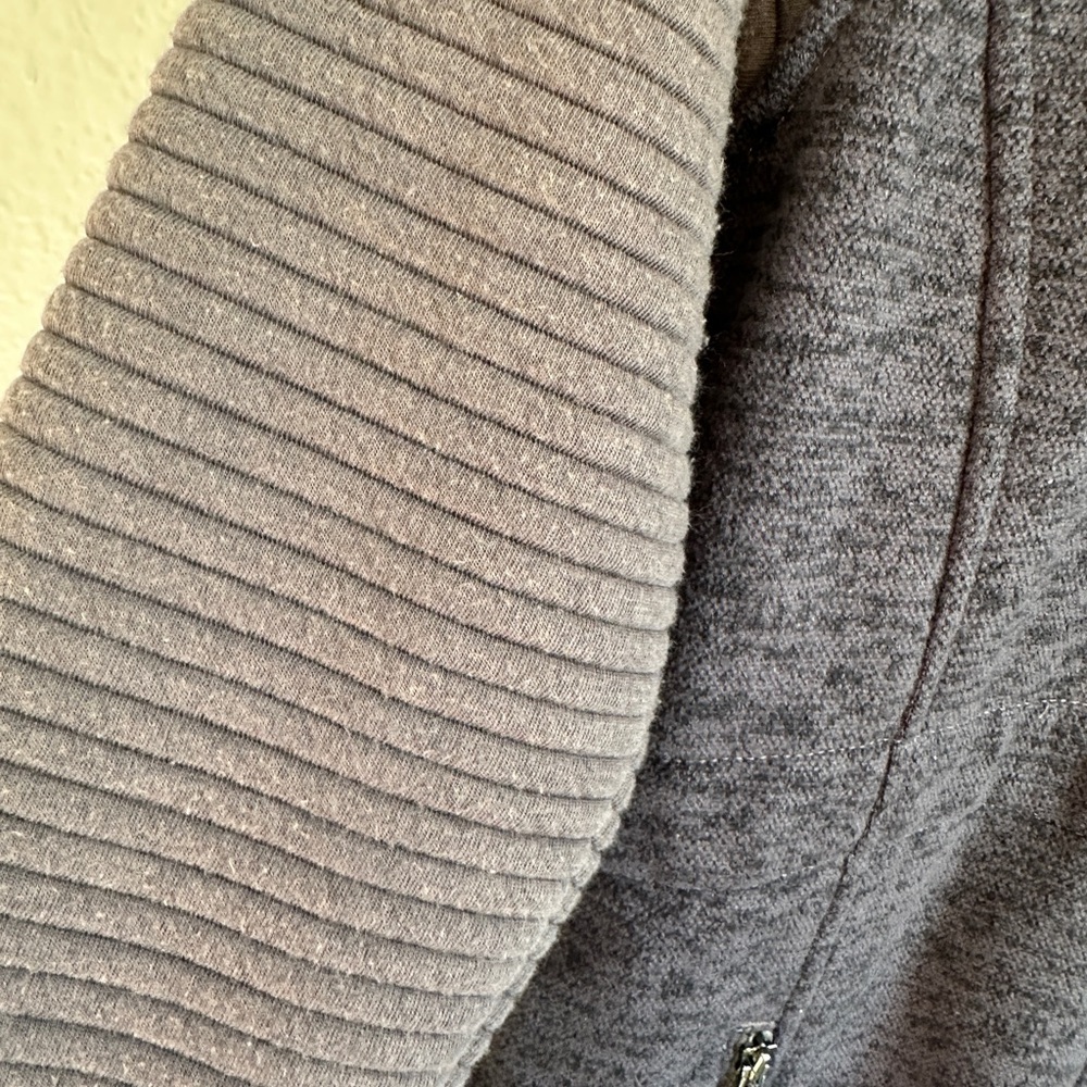 The North Face Women's Charcoal Ribbed  Hooded Jacket - Picture 7 of 7